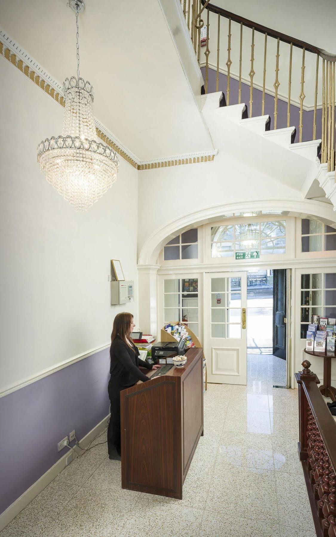 Ballantrae Hotel Edinburg Exteriör bild